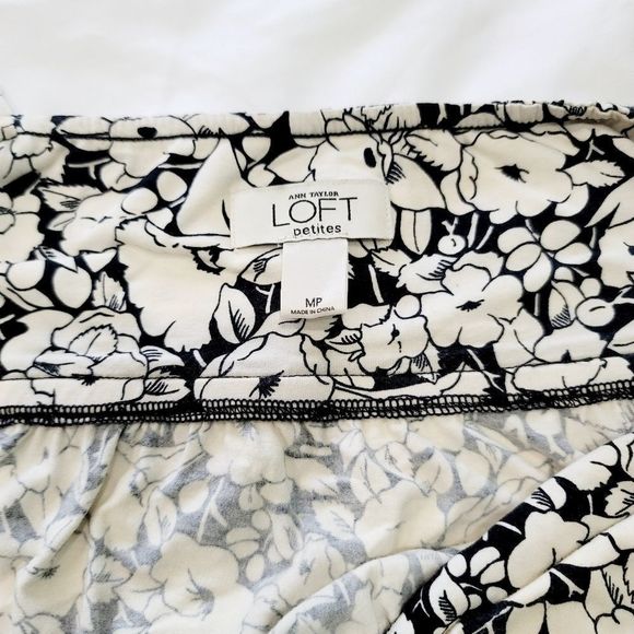 FINAL PRICE -  ANN TAYLOR LOFT Petite Floral Dress - Picture 4 of 4